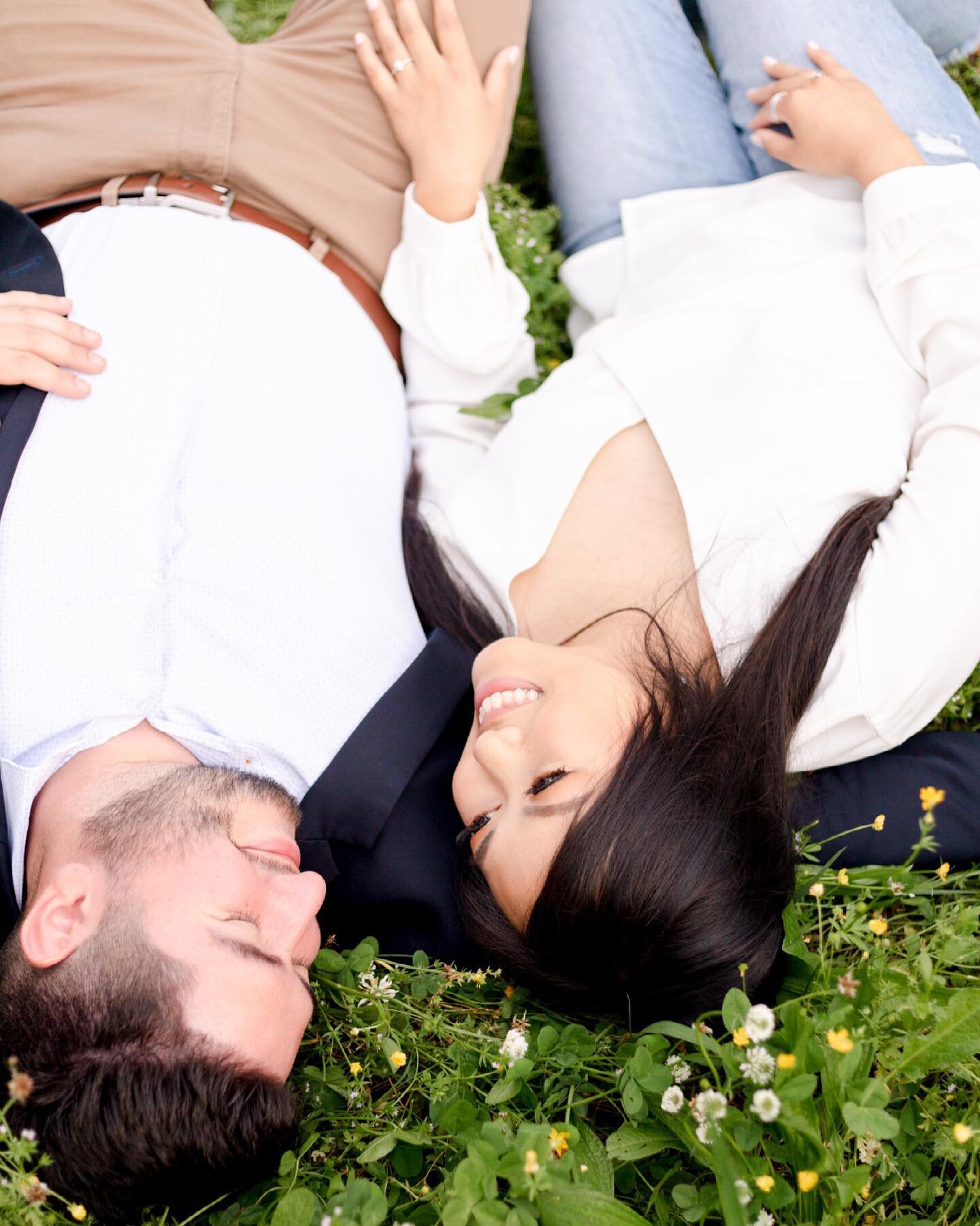 Okay I think Instagram realized this millennial (not a boomer ) needed a little help with technology and gave me the simple carousel option back! Thanks Insta!  

How adorable are these two?? I&rsquo;m obsessed. And they brought their poodle Kylo to their shoot and I was in heaven!! (Hint to Kyle...) Such a fun time with these guys!